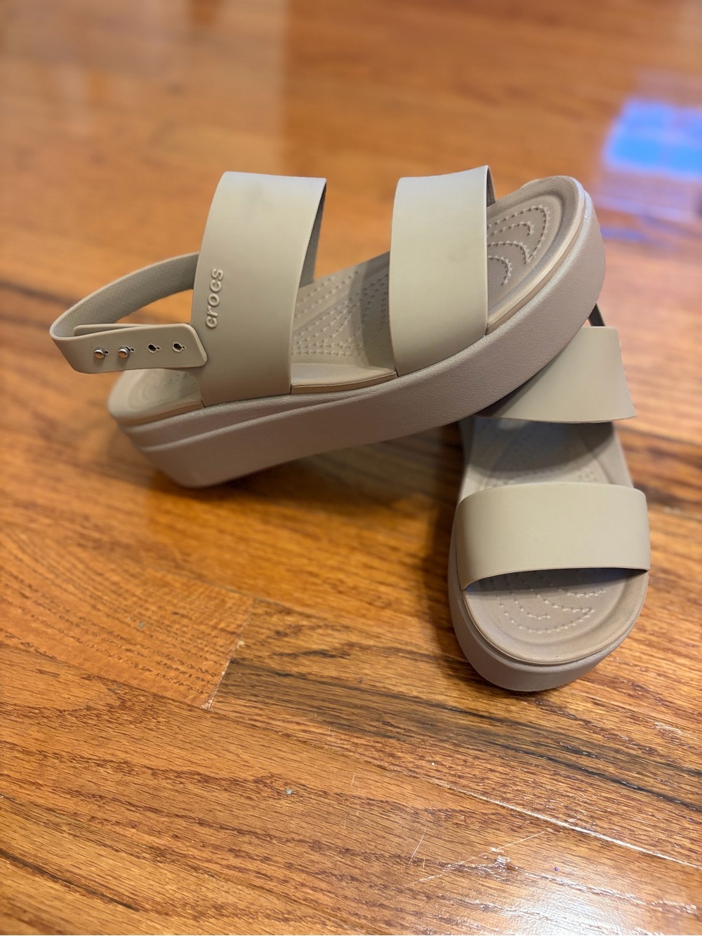 Crocs | Brooklyn Platform Sandals “Latte Mushroom” color - Size 7